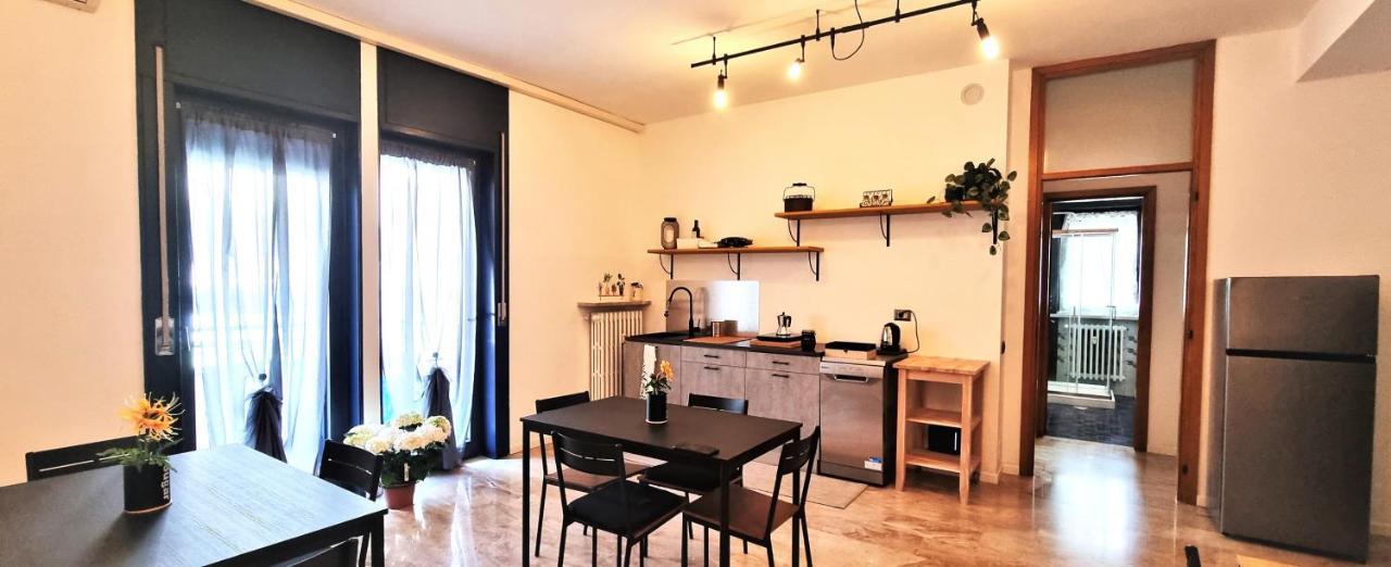 Guesthouse Tree Rooms Industrial Бергамо Экстерьер фото